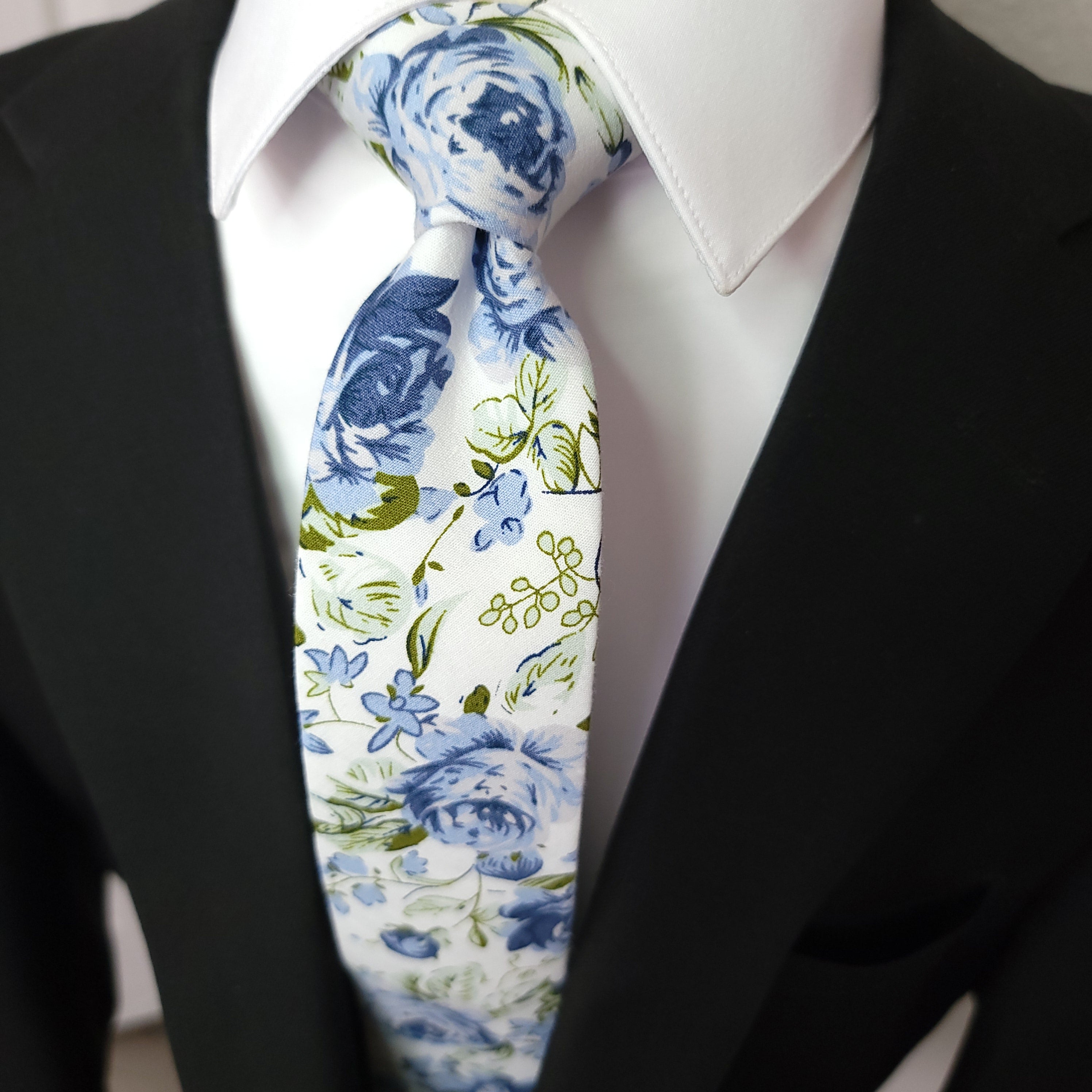 White Steel Blue Leaf Floral Slim Tie