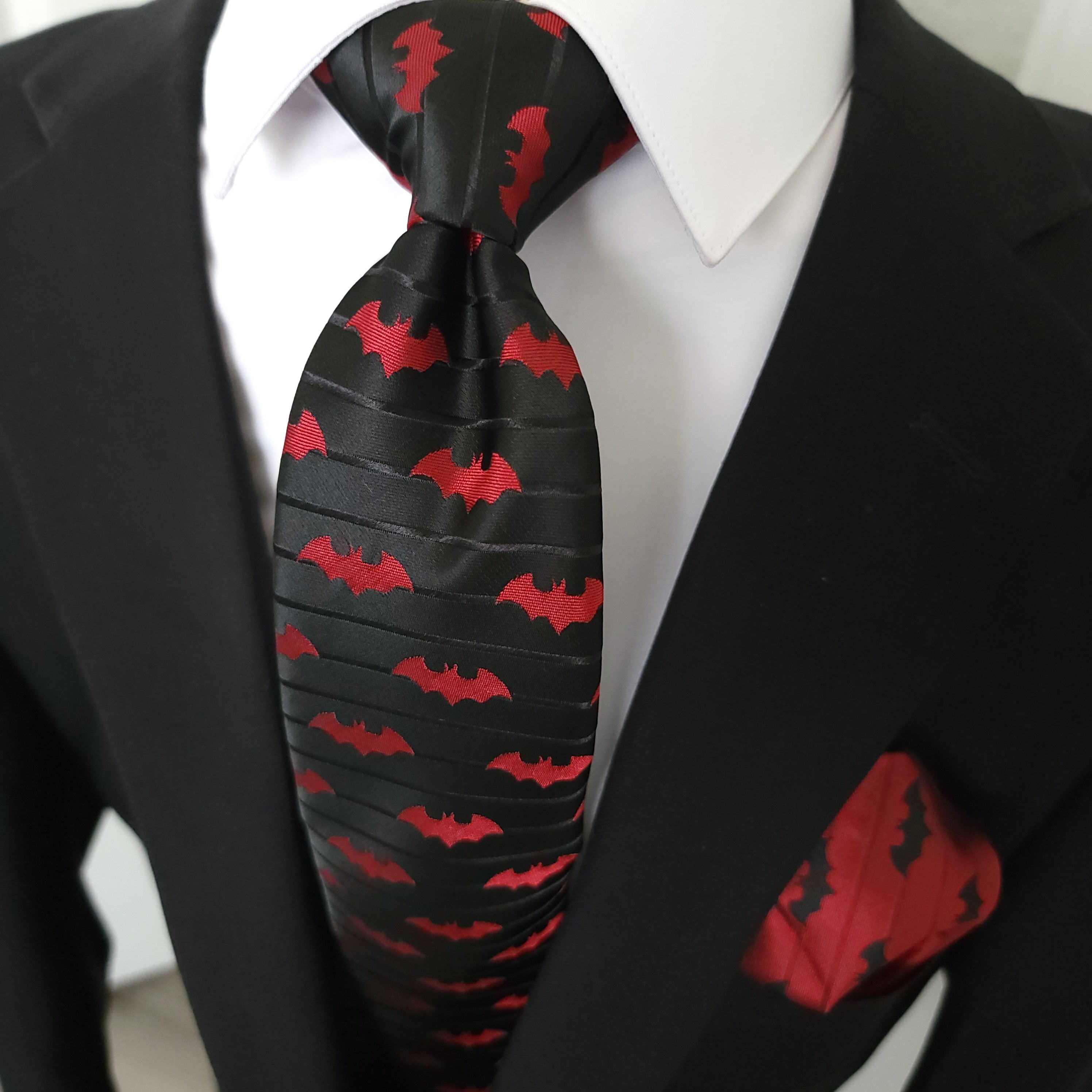 Black Red Bat Silk Tie Pocket Square Cufflink Set