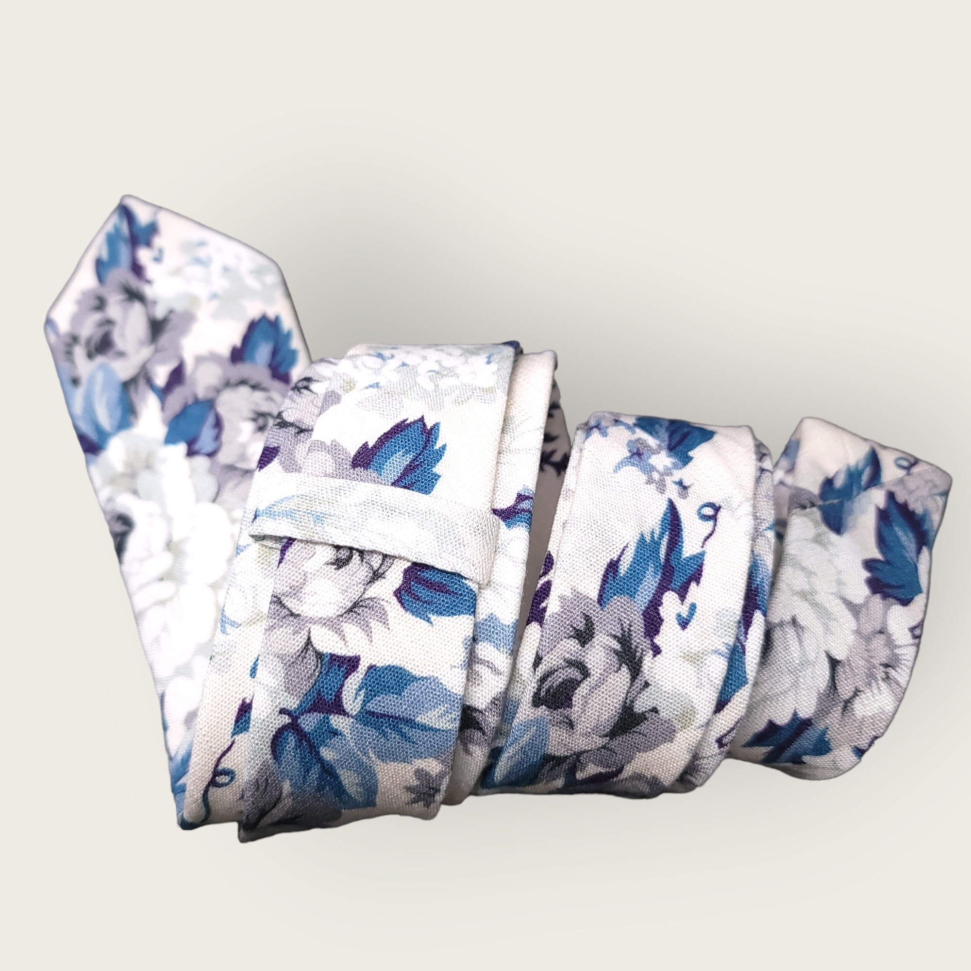 White Blue Leaf Floral Slim Tie