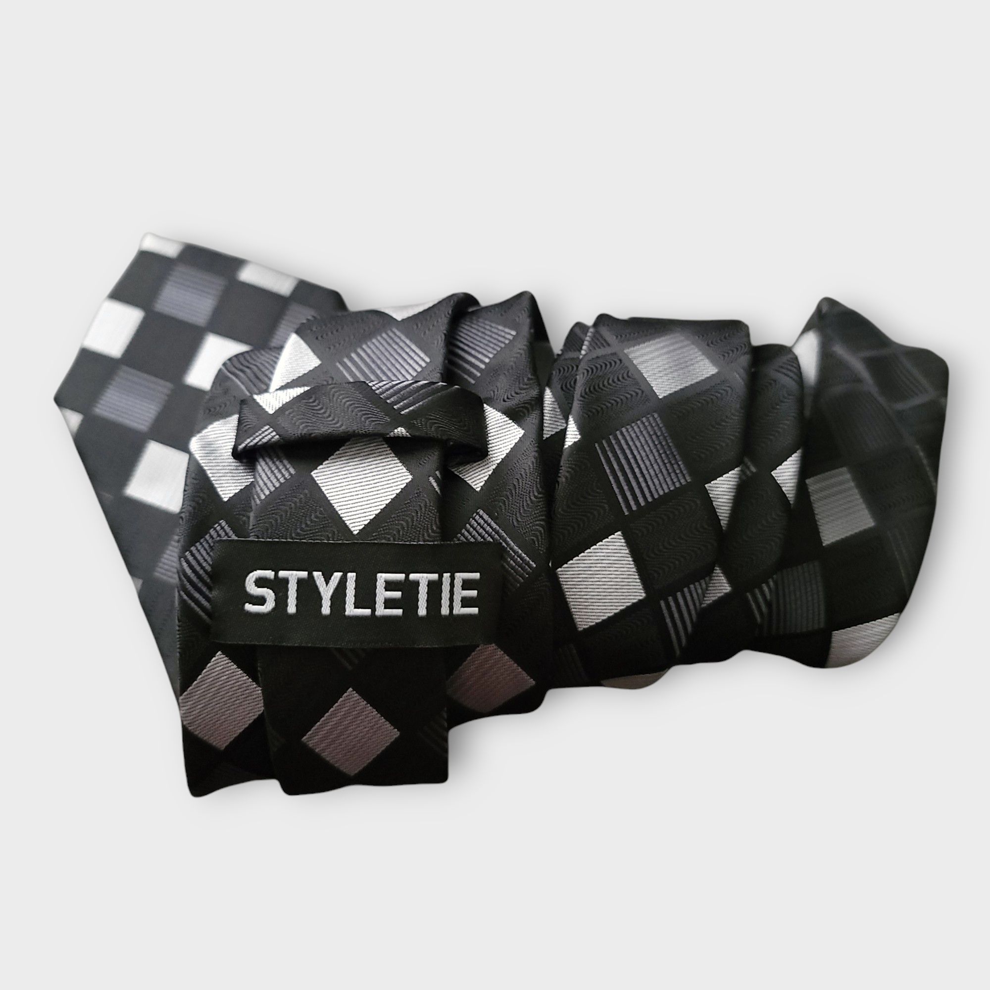 Black White Plaid Silk Tie Pocket Square Cufflink Set