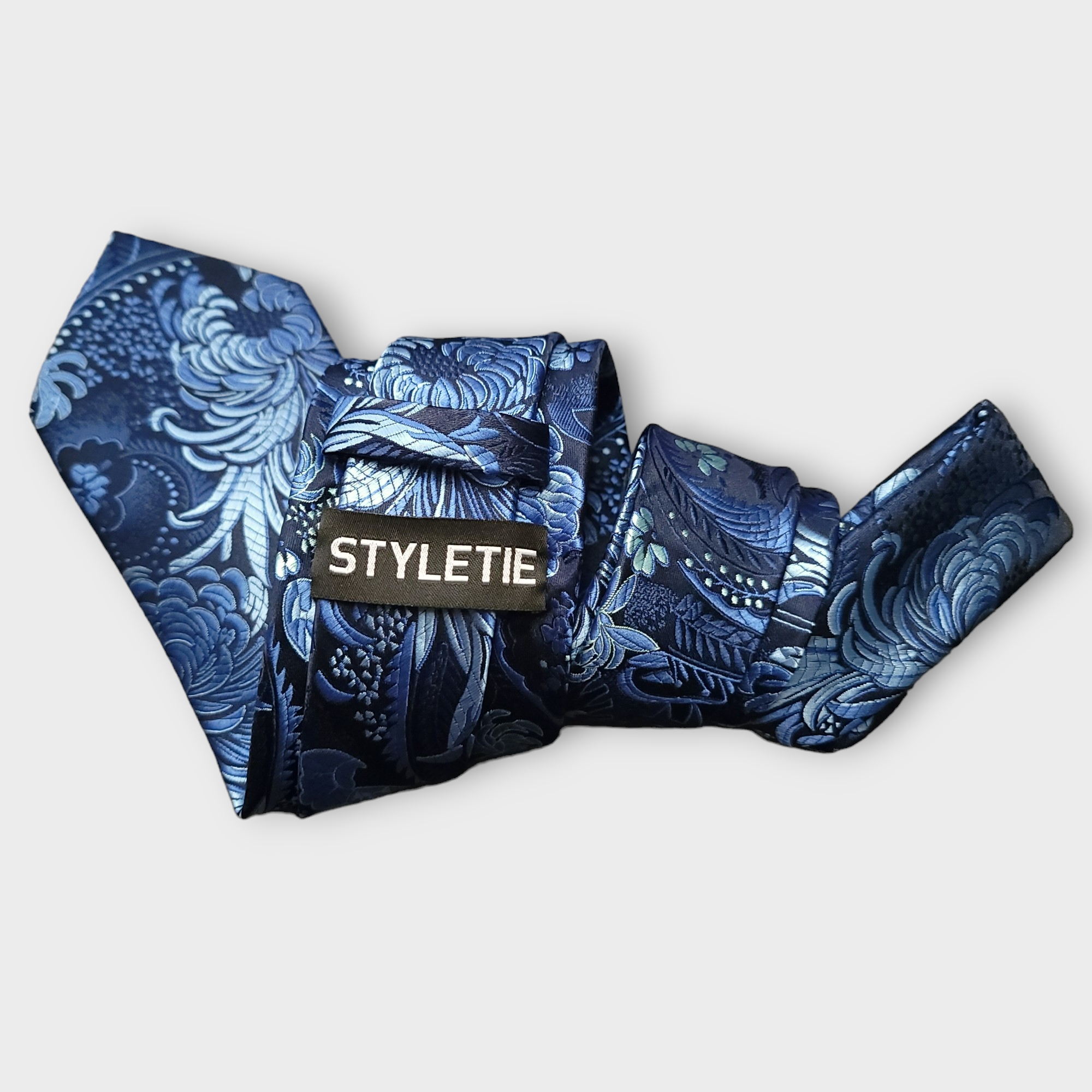 Blue Floral Silk Tie Pocket Square Cufflink Set
