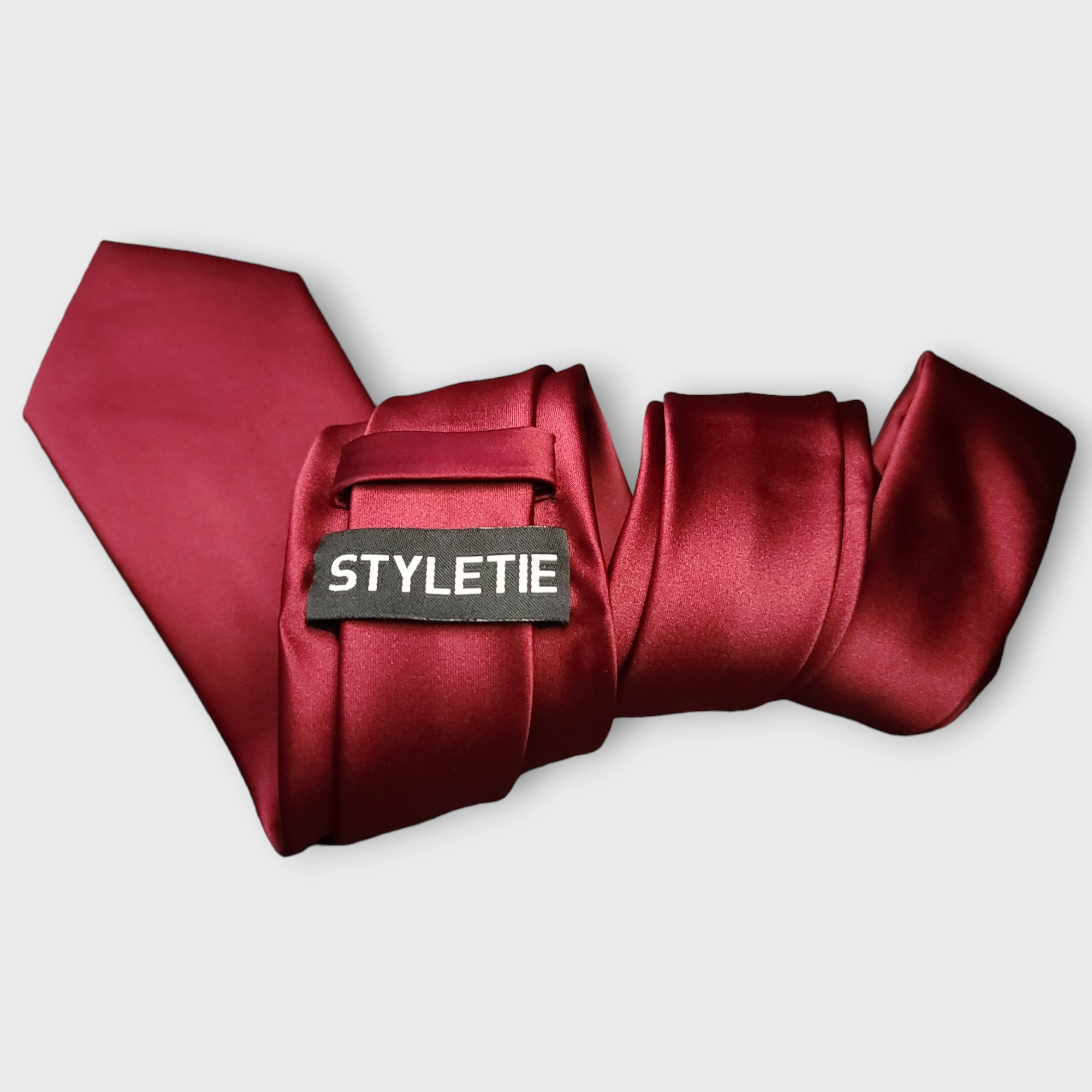 Vivid Burgundy Solid Silk Tie Pocket Square Cufflink Set