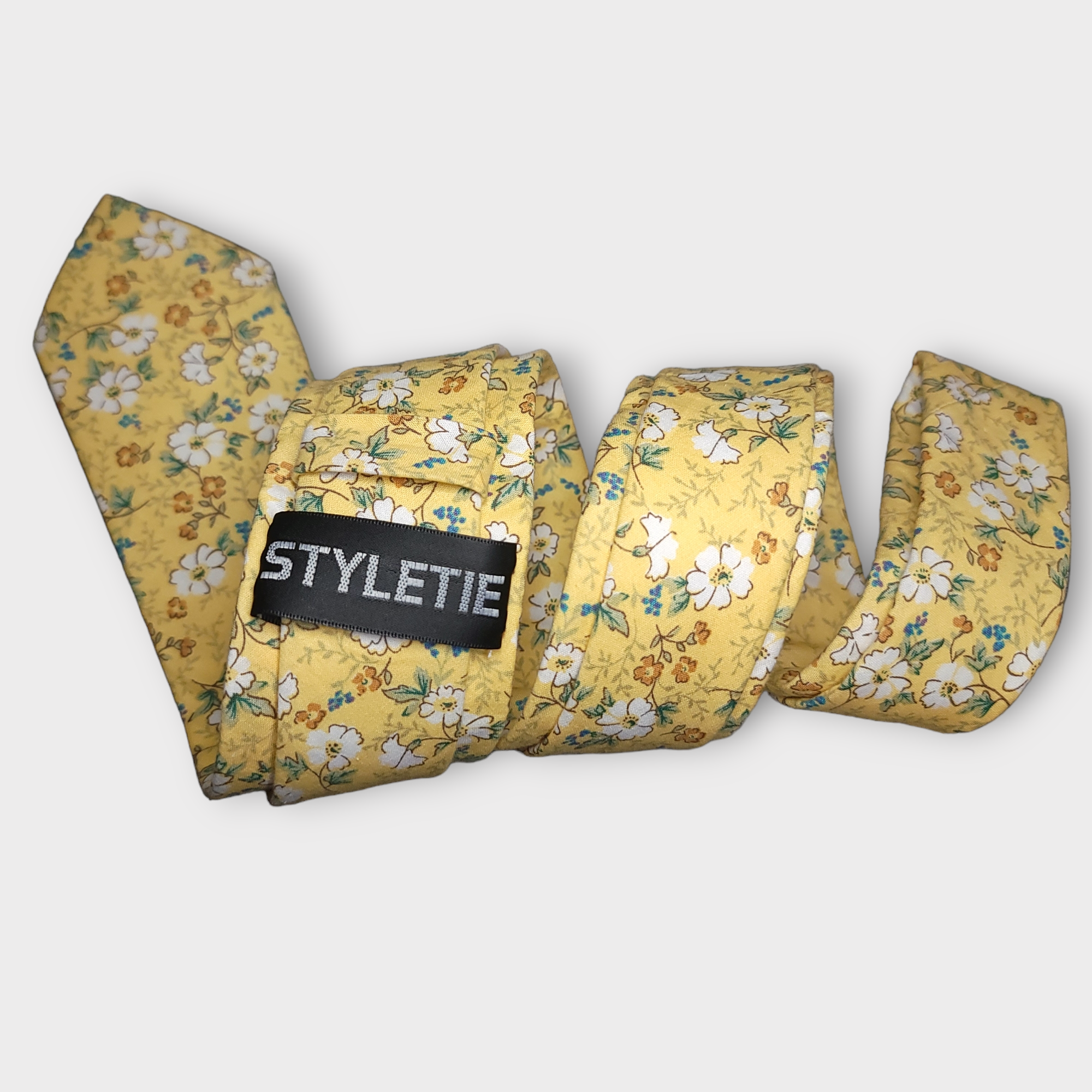 Yellow White Floral Slim Tie Pocket Square Set