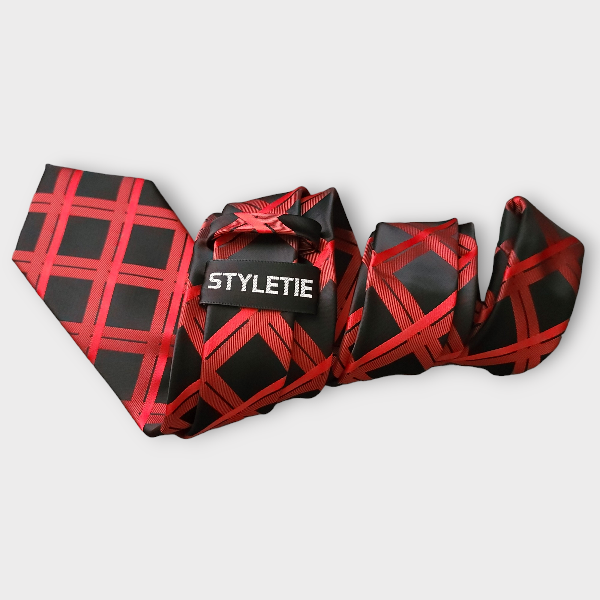 Black Red Plaid Silk Tie Pocket Square Cufflink Set