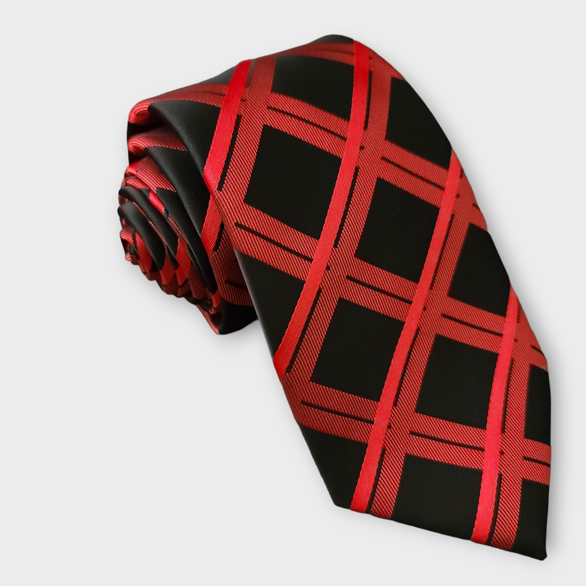 Black Red Plaid Silk Tie Pocket Square Cufflink Set