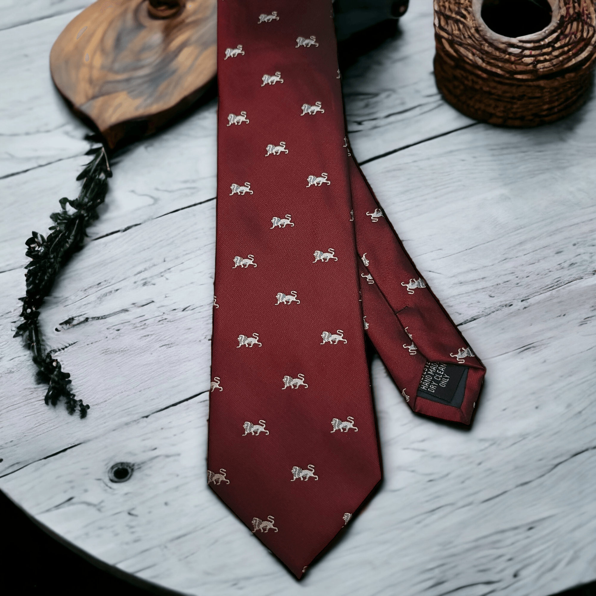 Burgundy White Lion Pattern Tie - STYLETIE