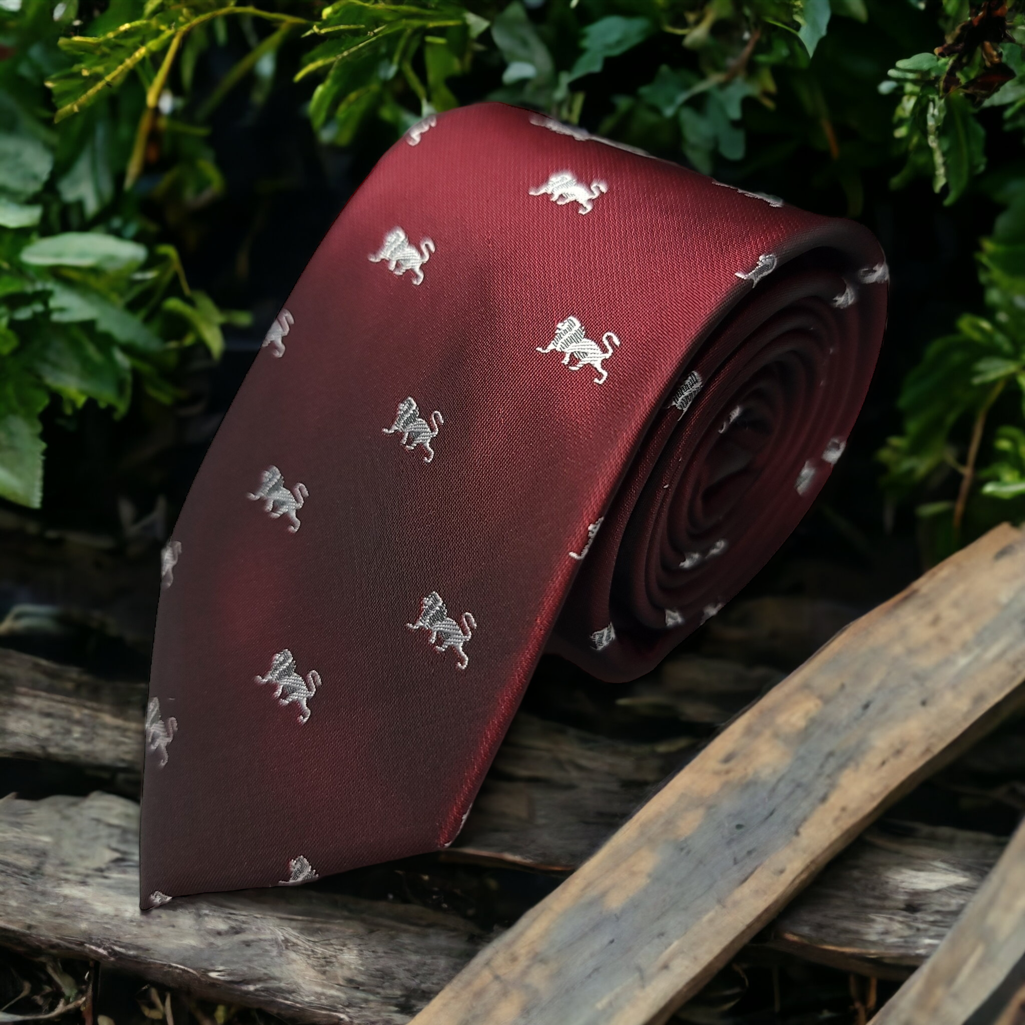 Burgundy White Lion Pattern Tie