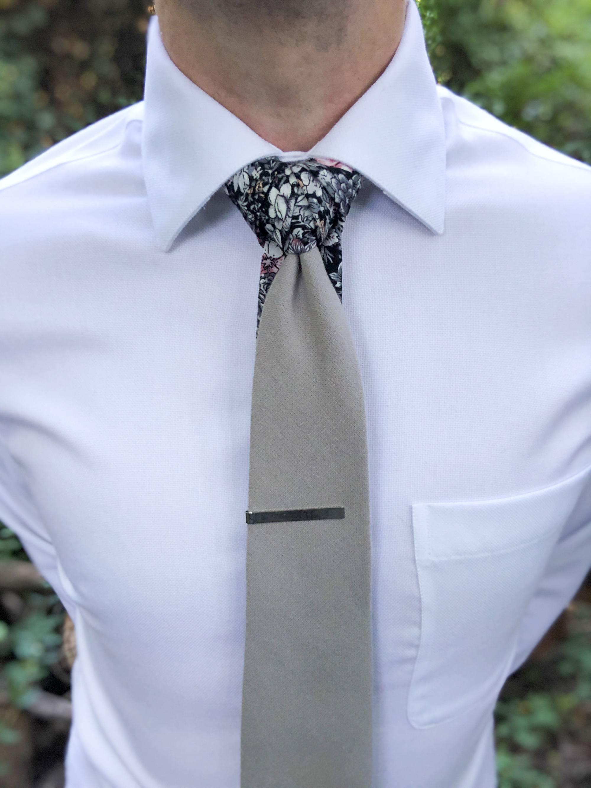 Gray Black Floral Peekaboo Tie - STYLETIE