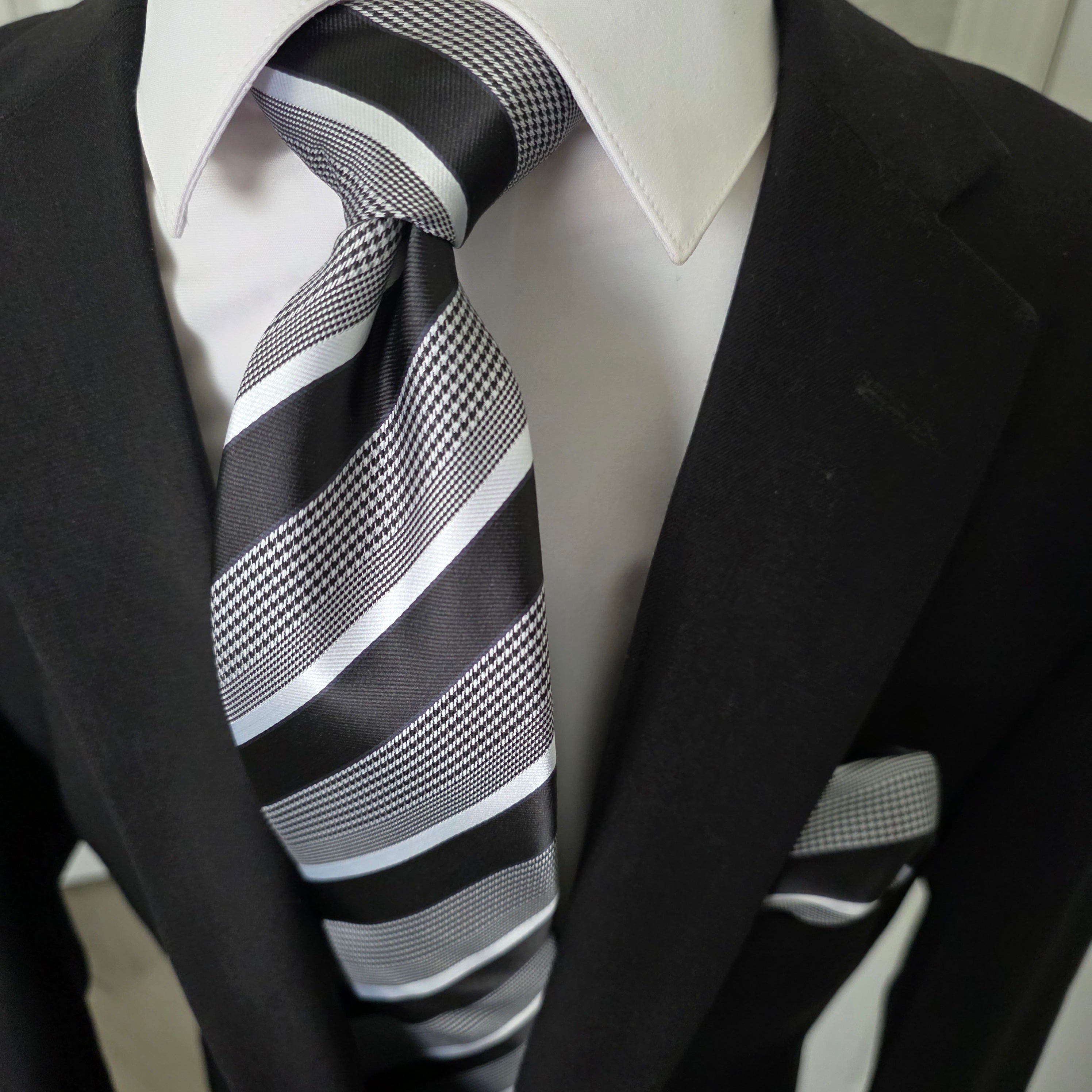 Black White Classic Stripe Silk Tie Pocket Square Cufflink Set