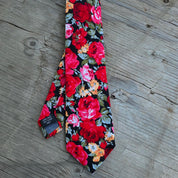 Black Red Leaf Floral Tie