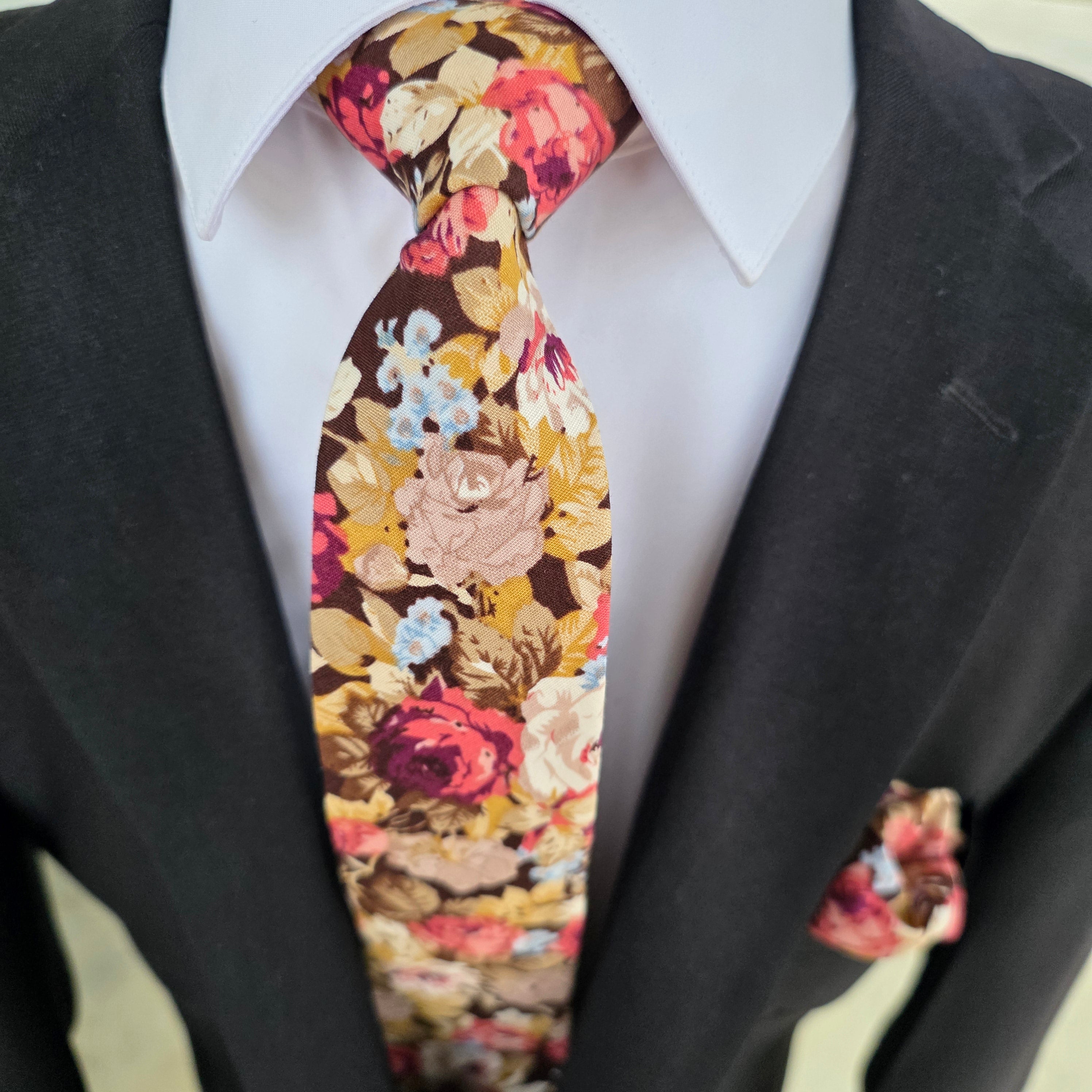Brown khaki Floral Slim Tie Pocket Square Set