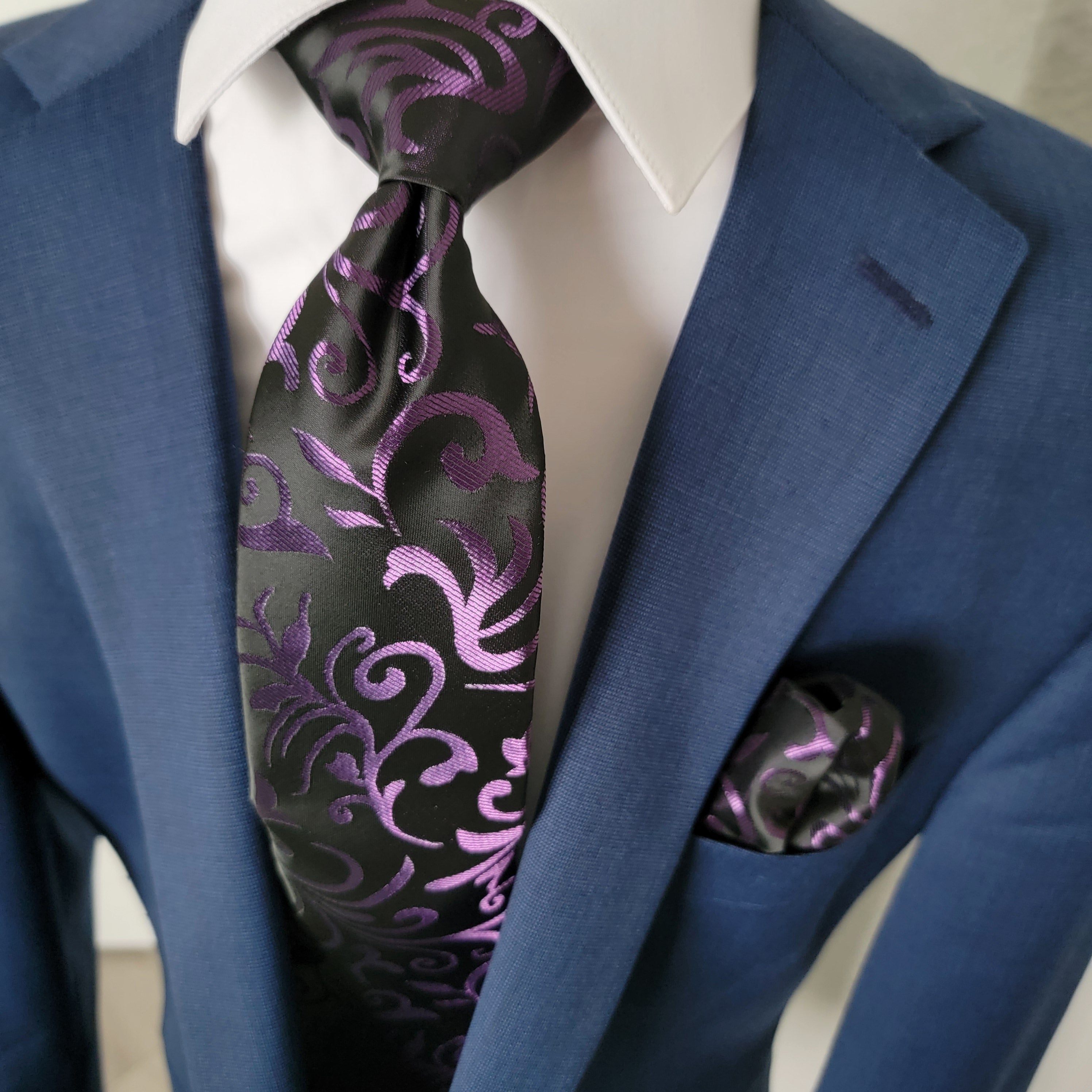 Black Purple Floral Silk Tie Pocket Square Cufflink Set