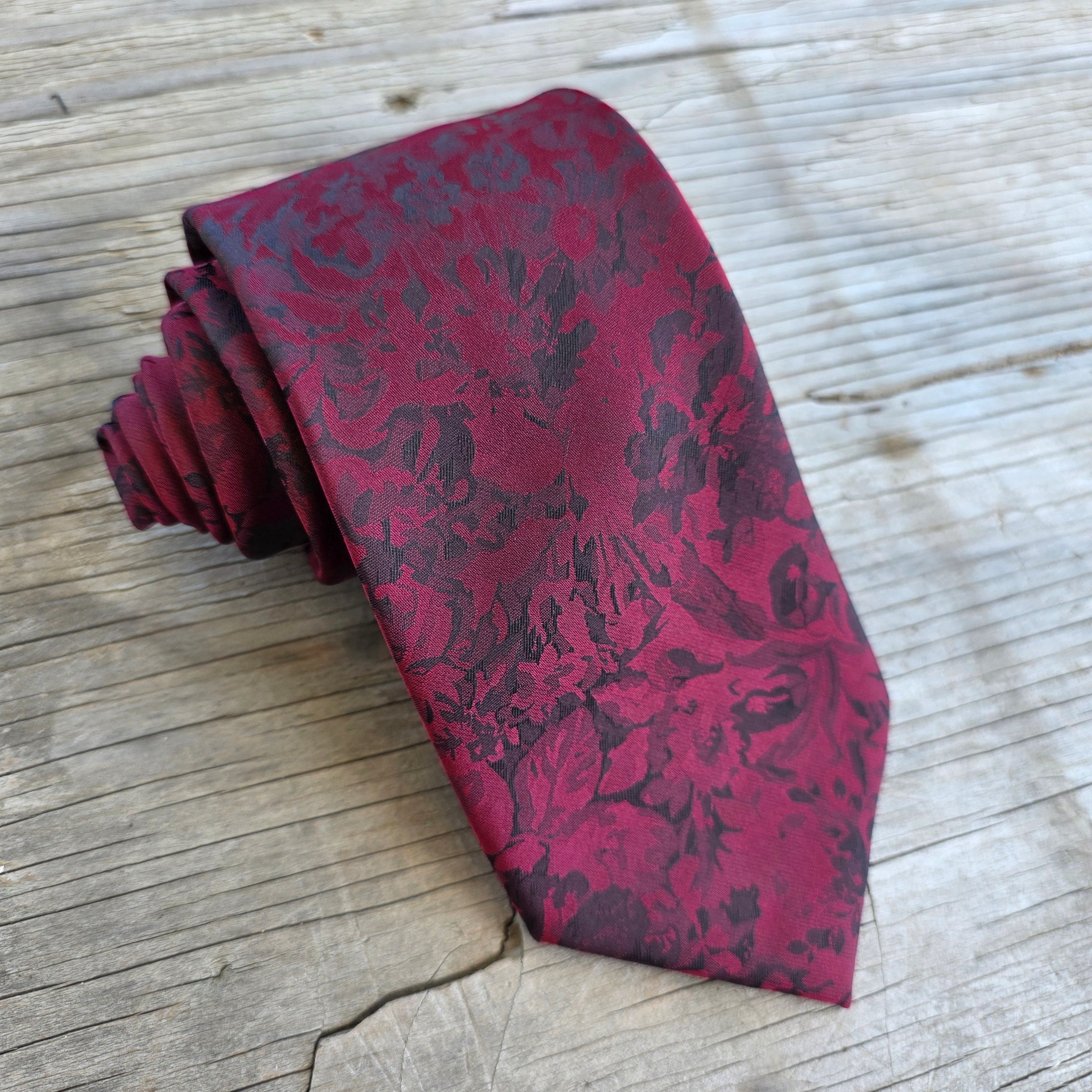 Burgundy Black Silk Tie Pocket Square Cufflink Set