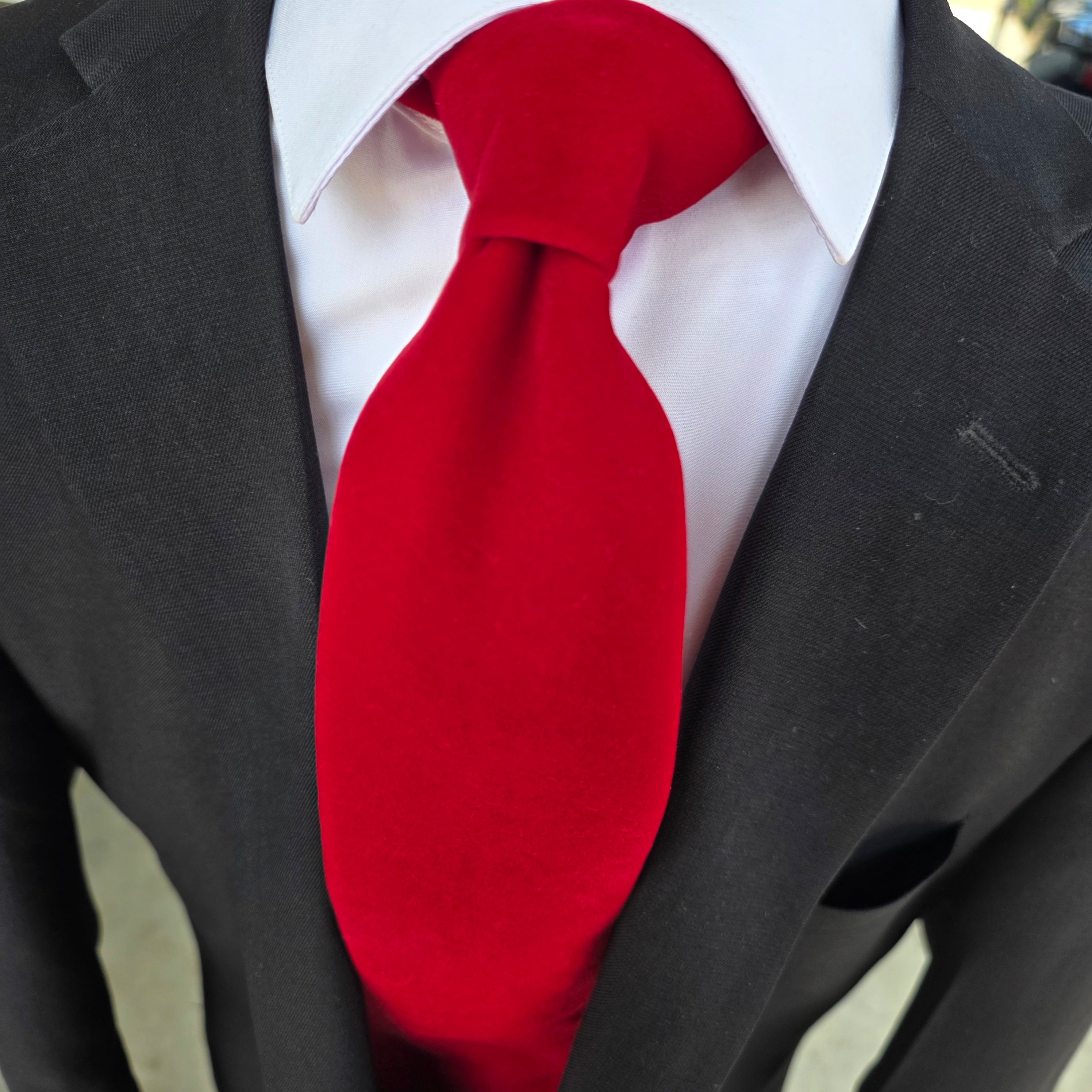 Red Velvet Floral Tie