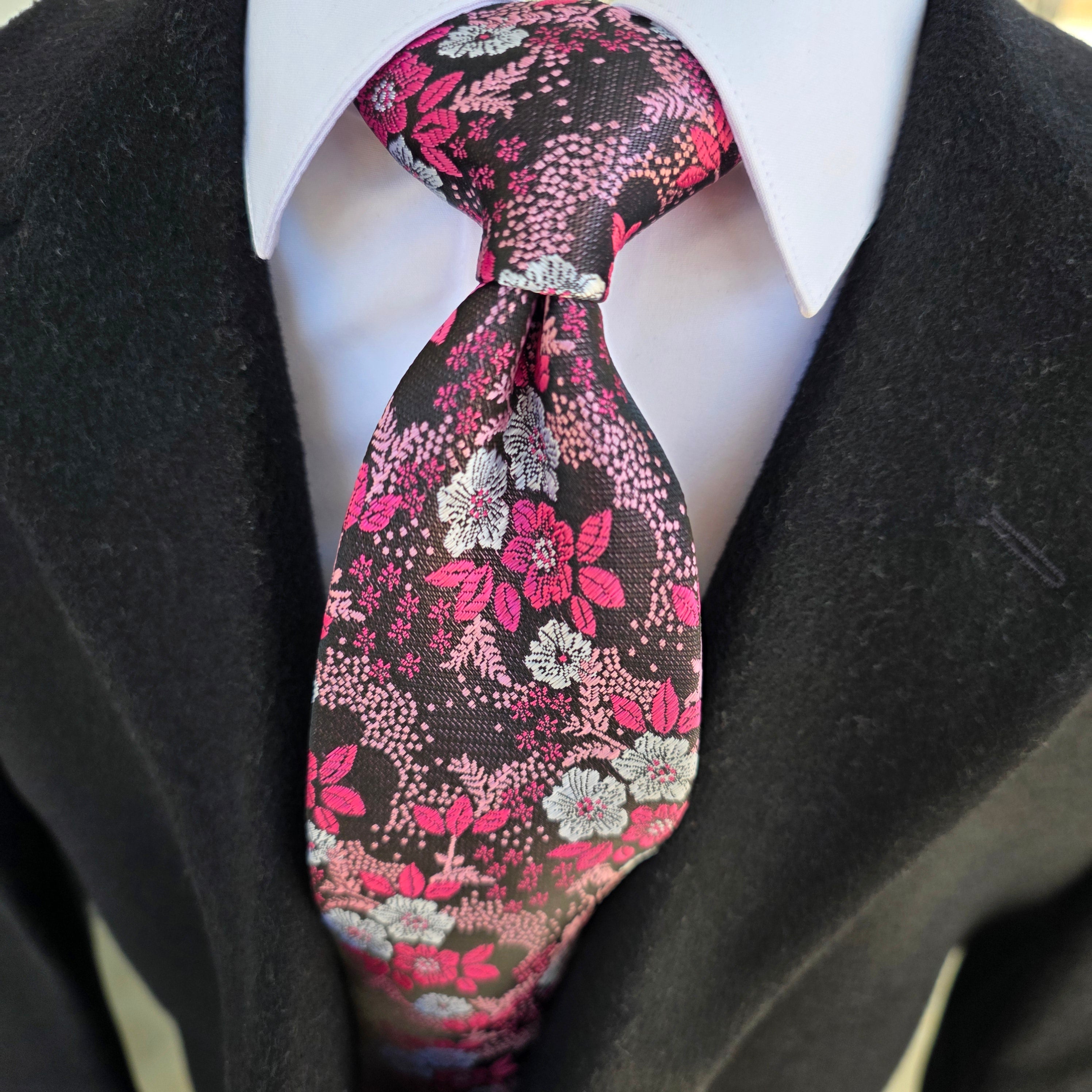 Pink White Floral Silk Tie Pocket Square Set