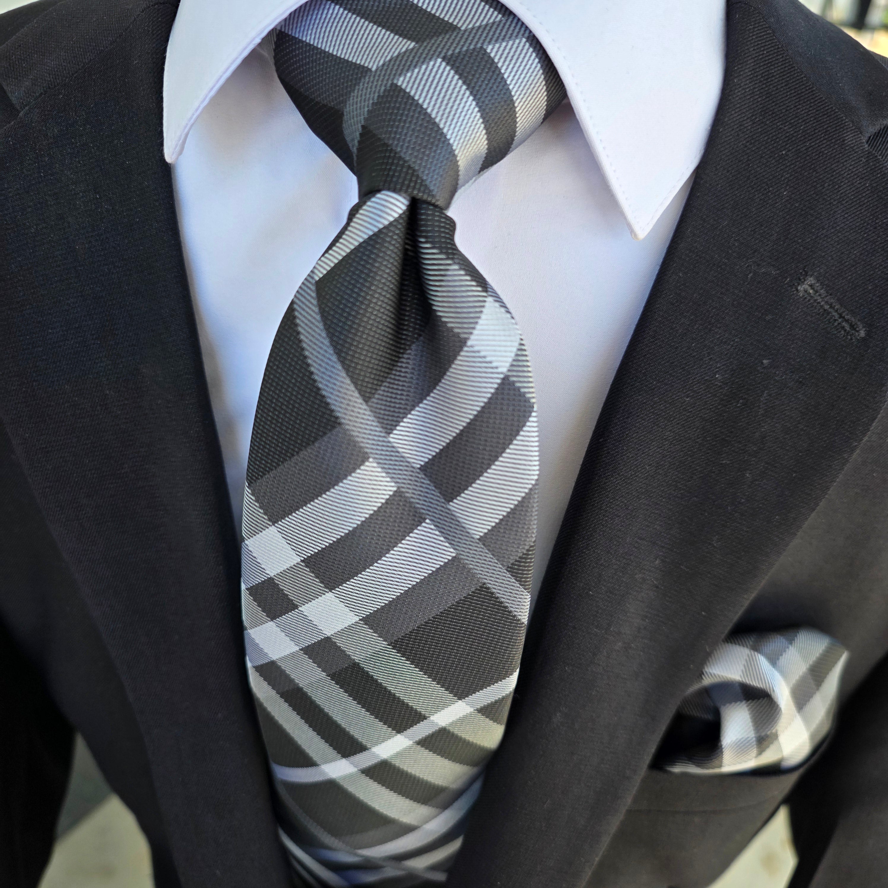 Black White Plaid Silk Tie Pocket Square Cufflink Set