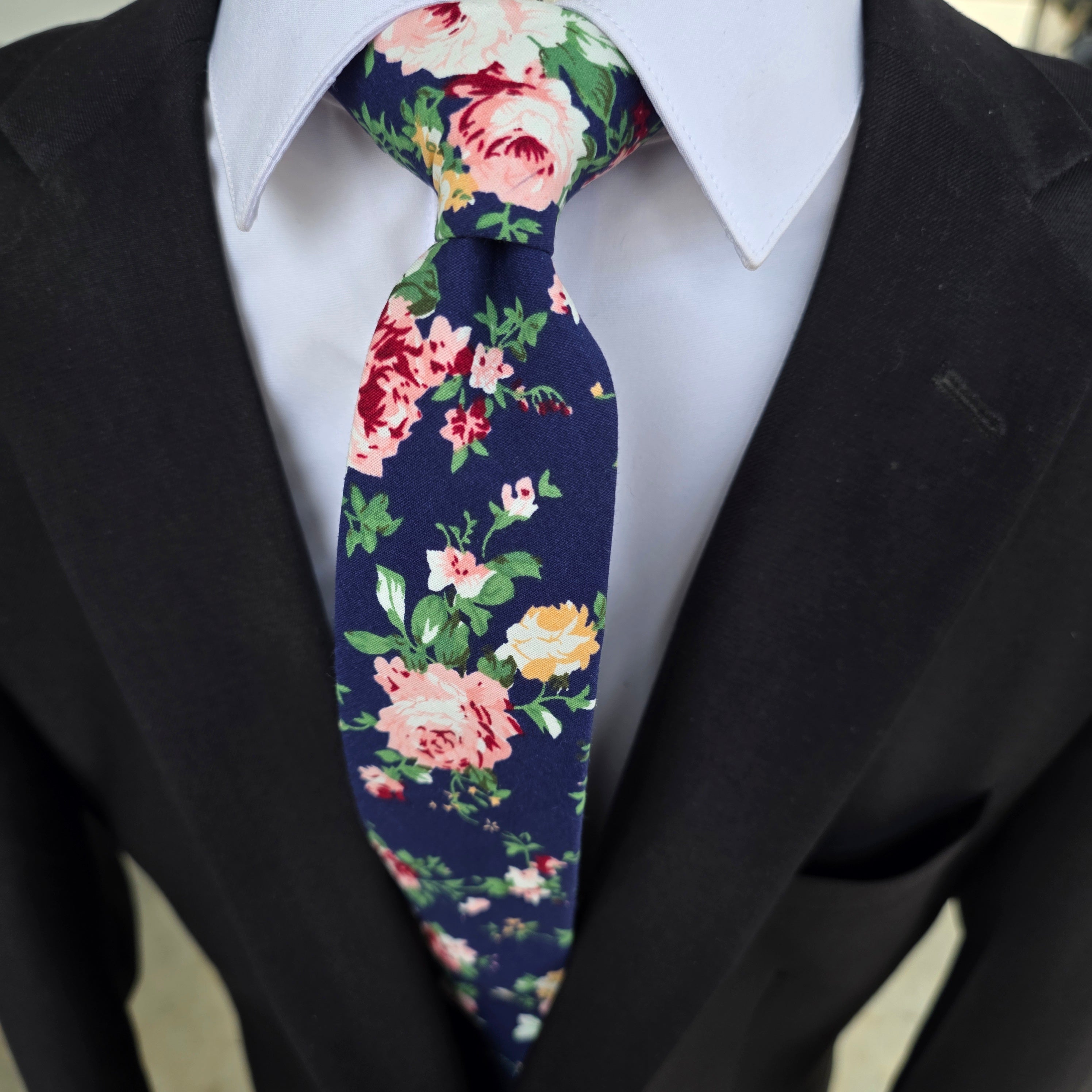 Navy Blue Pink Leaf Floral Slim Tie