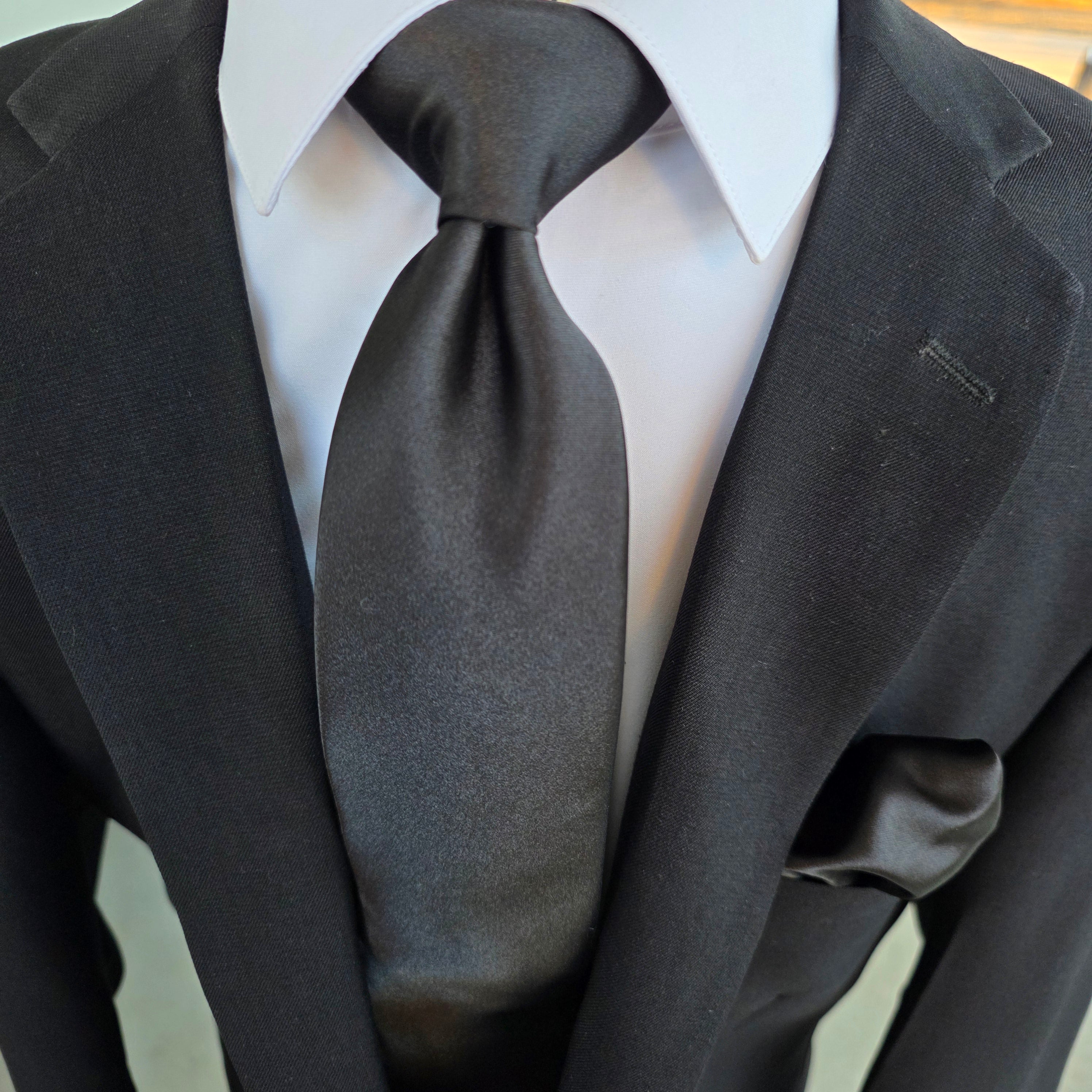 Black Solid Silk Tie Pocket Square Cufflink Set