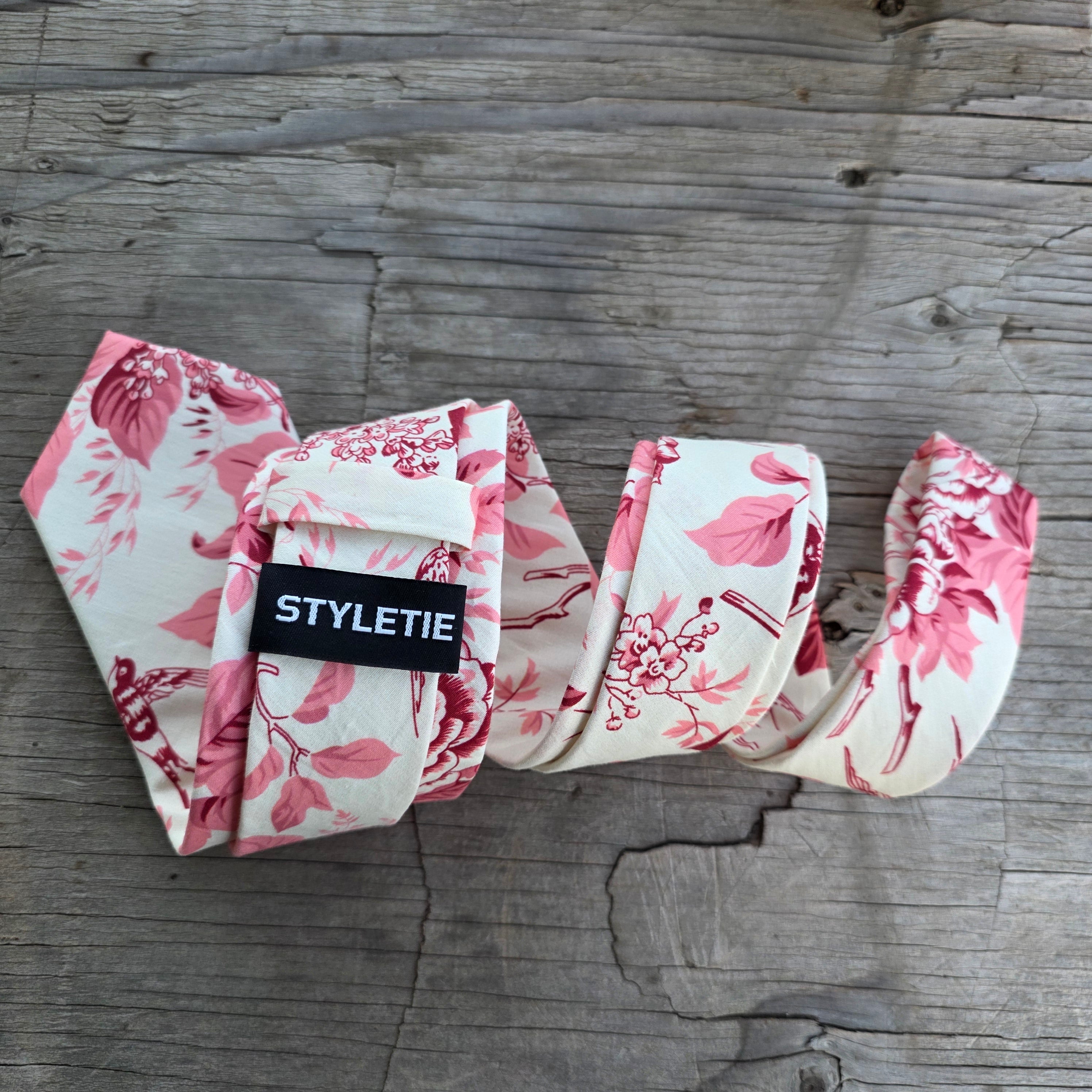 Ivory Coral Pink Leaf Floral Tie