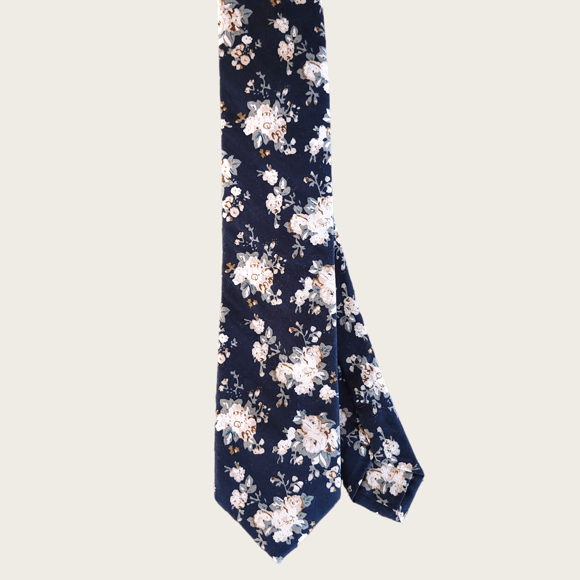 Navy Blue White Floral Slim Tie Pocket Square Set - STYLETIE